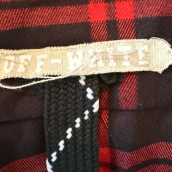 Off-White Red and Black Flannel Large - Picture 5 of 6